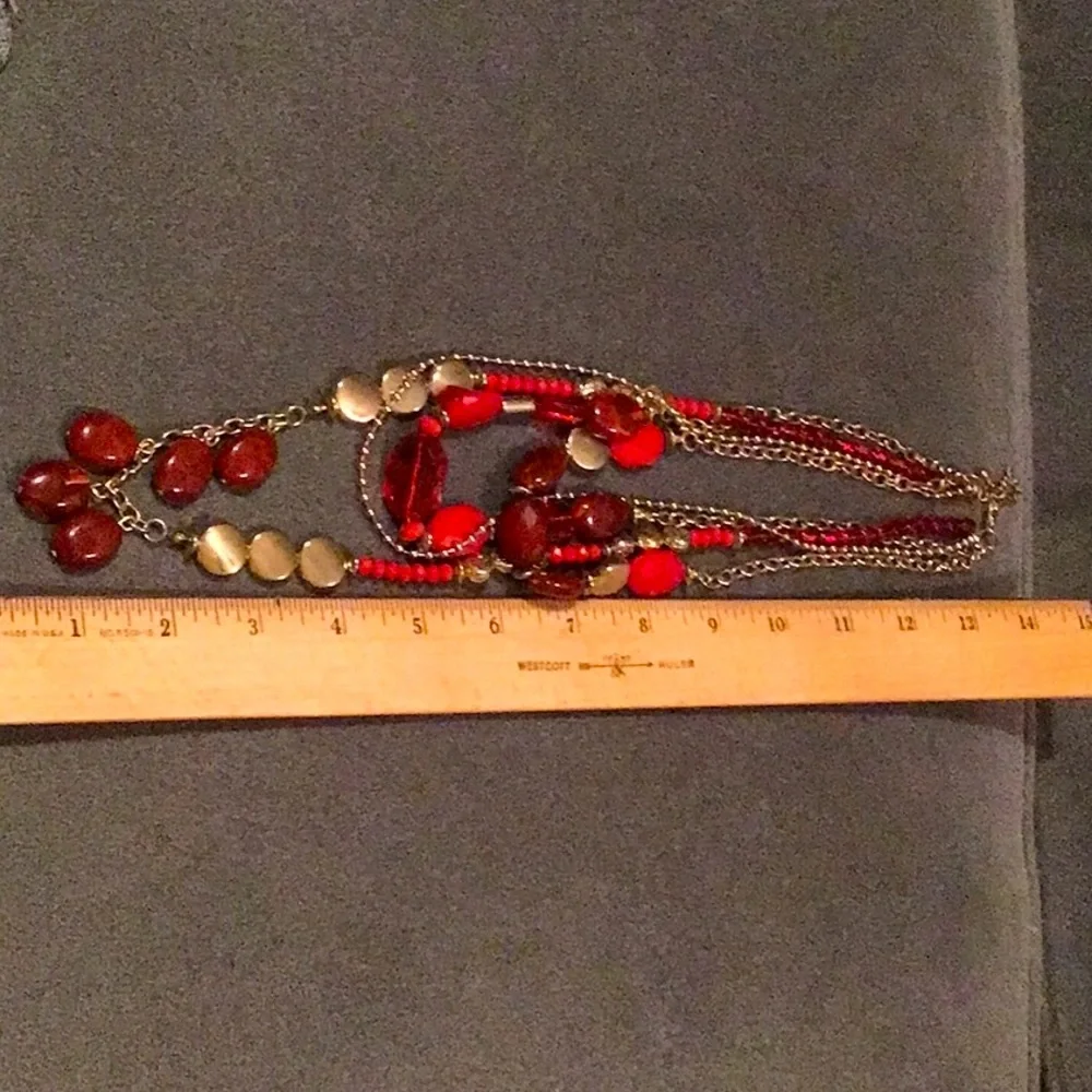 Mixed medium 4 strand statement necklace in red with gold accents - Picture 7 of 7